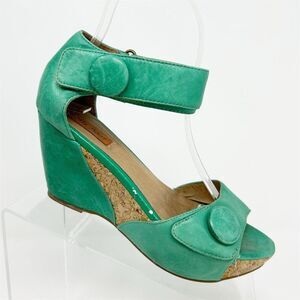 Miz Mooz Bright Green Platform Sandals Size 6.5 Ankle Strap Wedge Faux Buttons
